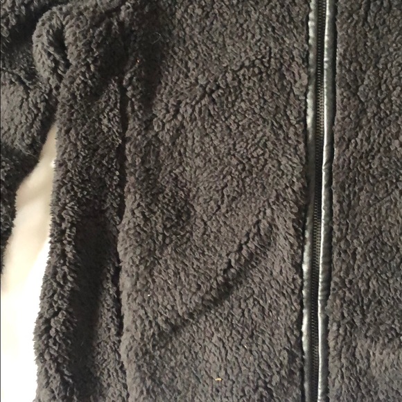 LF black teddy jacket - Picture 3 of 5